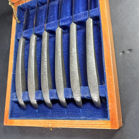 MCM Steak Knives Set of 6 Arts & Crafts Hasakui Inami Japan Hand Hammered Handle - Picture 13 of 15